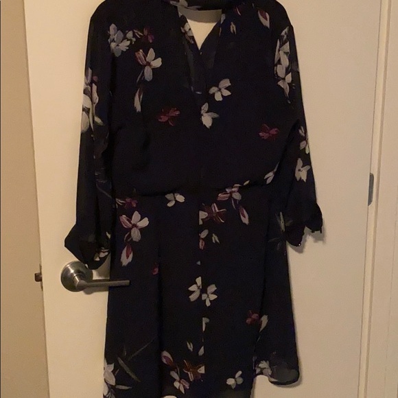 Chiffon “Shirt” Dress with collar WORN ONCE - Picture 4 of 4